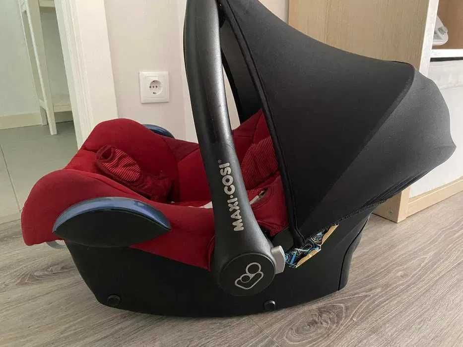 Ovo e Isofix Maxi-Cosi com adaptadores