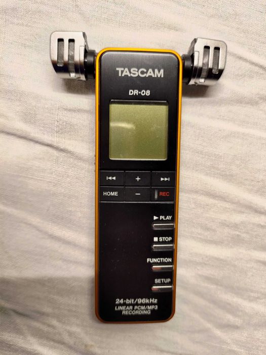Rejestrator dźwięku dyktafon Tascam DR-08