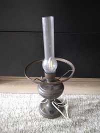 Stara klimatyczna lampa na biurko, komodę