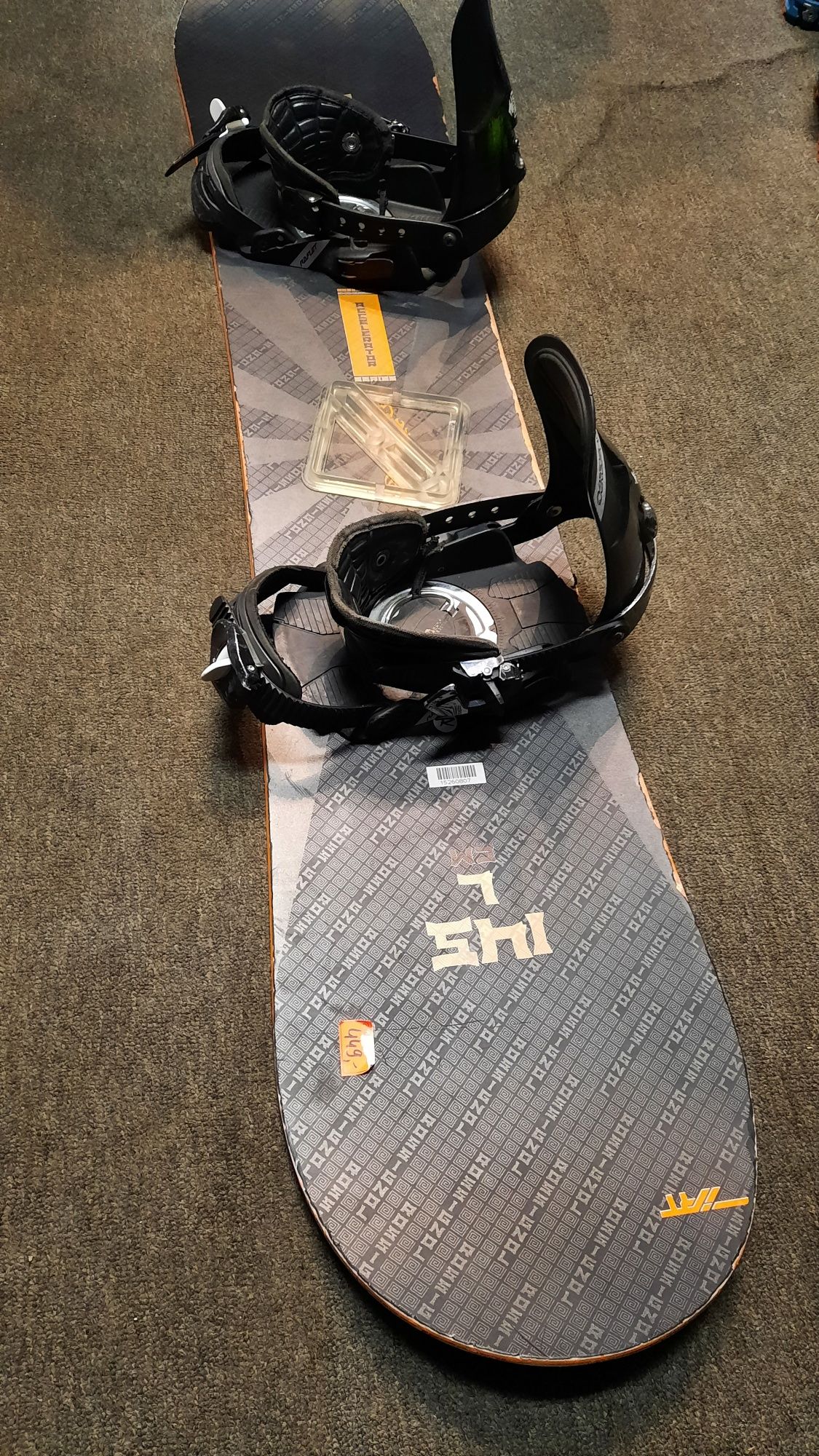 Deska snowboardowa rossignol accelerator 145 cm z wiązaniami wysylka