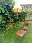 Lampa z gazetownikiem PRL