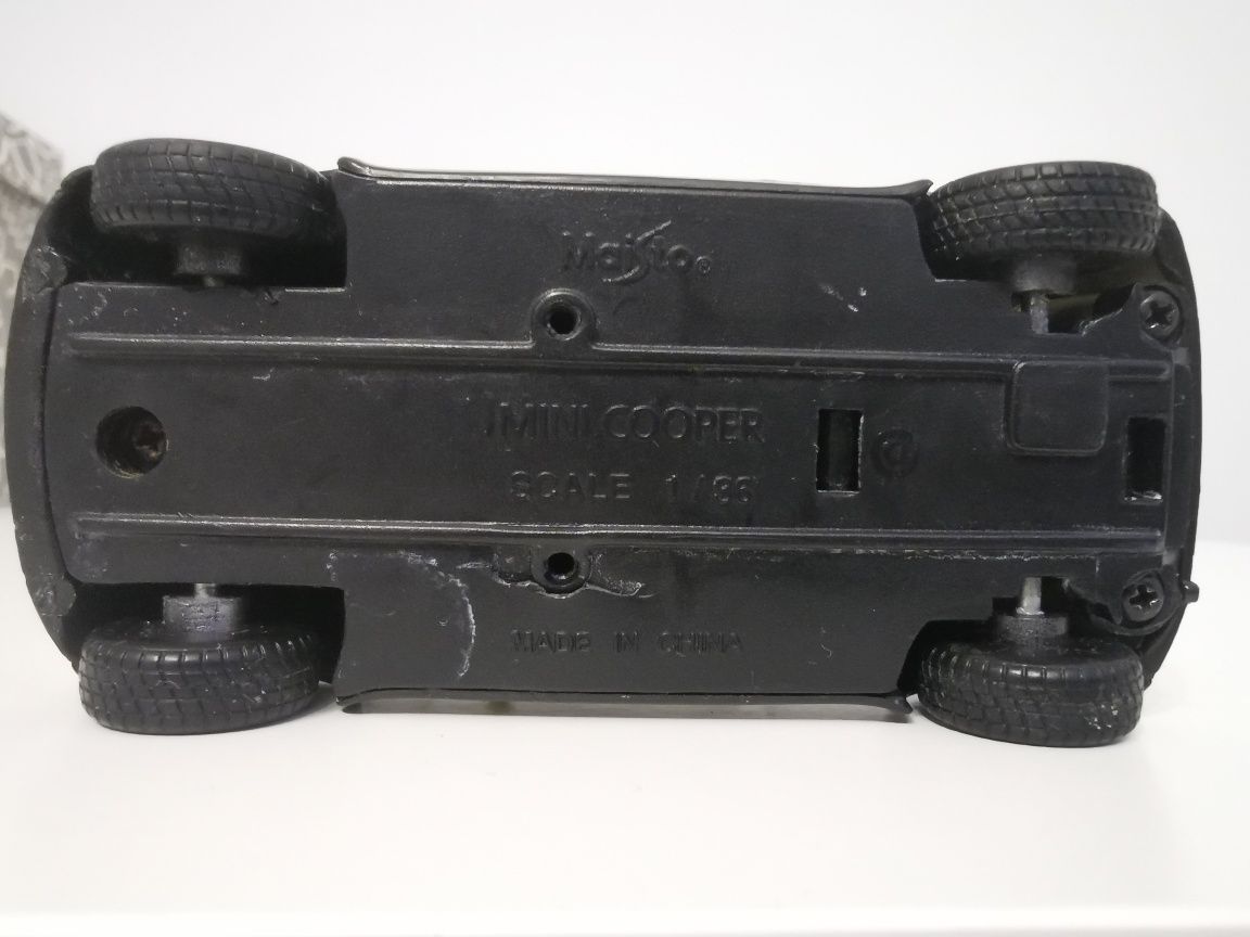 Maisto Model Autko Mini Cooper skala 1/36