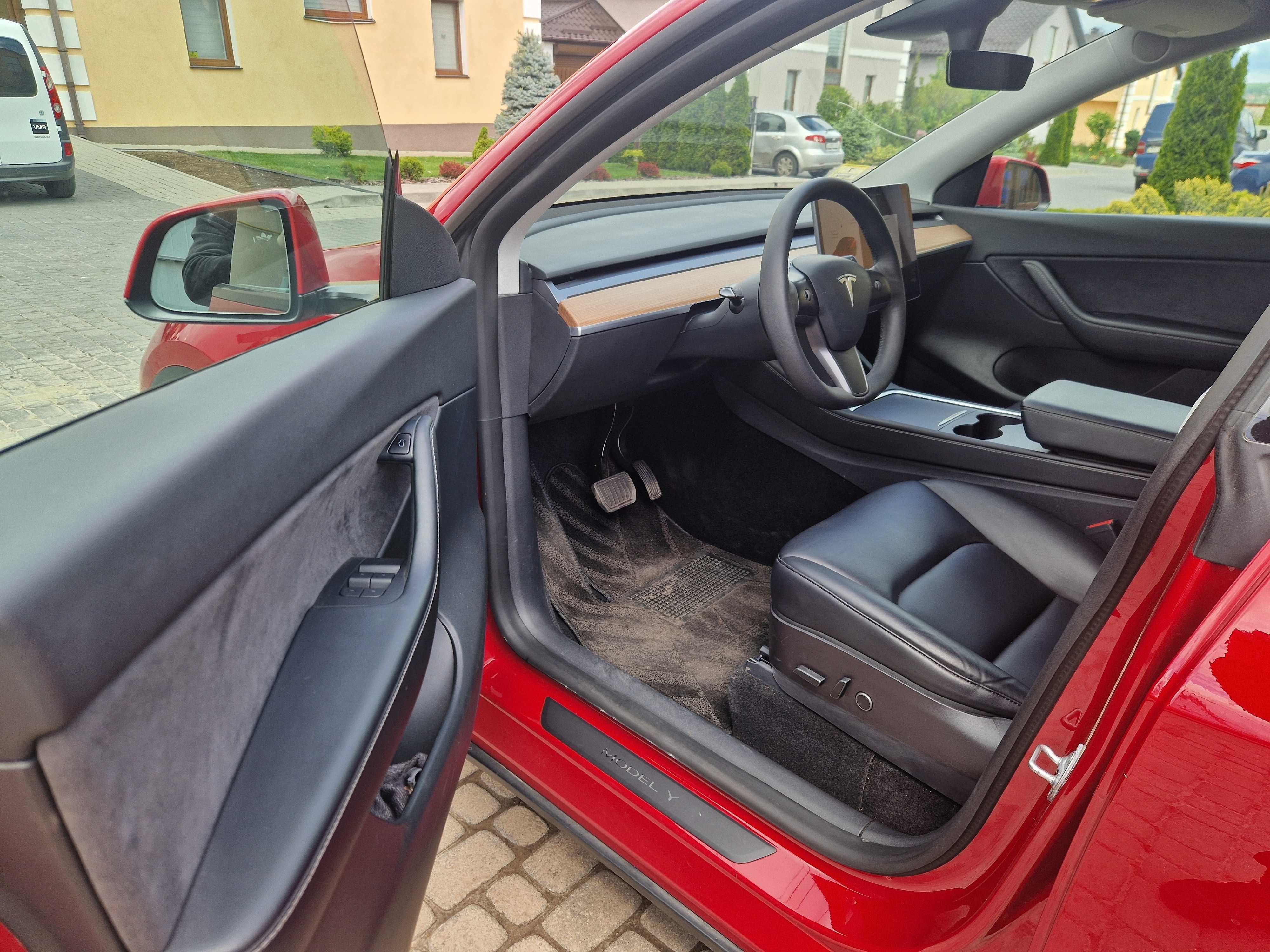 Продам Tesla Model Y 2021