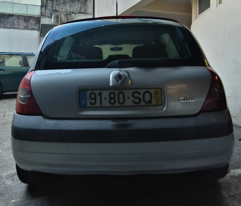Renault Clio 1.2 RXE apenas 120 mil kms