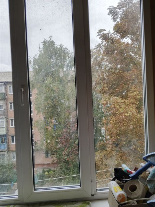 Продам квартиру в центре города нежин одно комнатная.