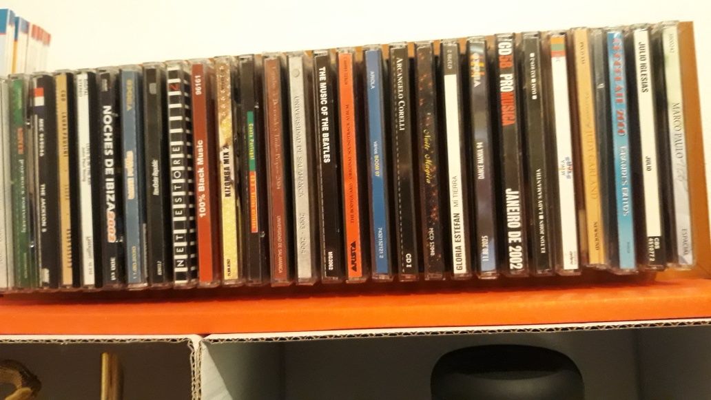 Lote de 70 cds de musica
