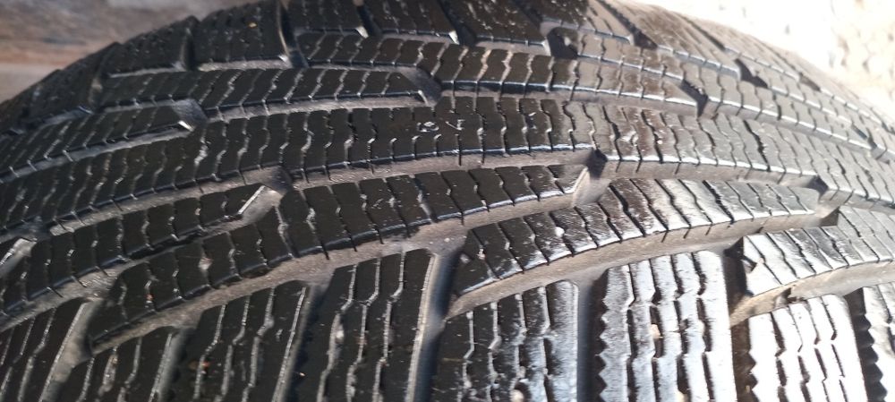 Продам зимову резину