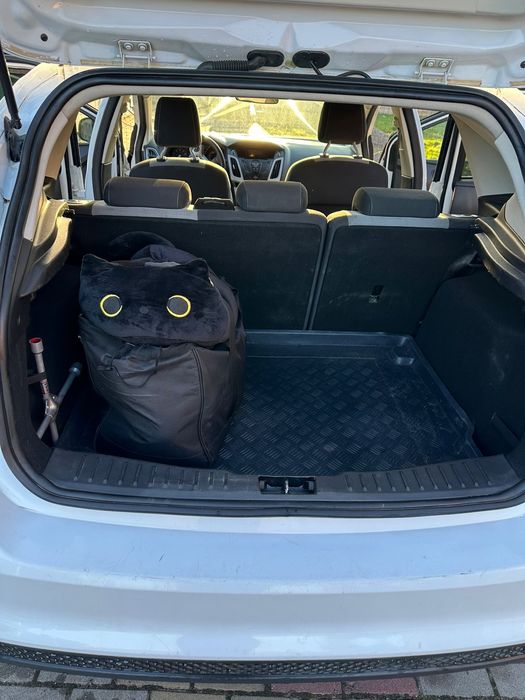 Продам свій приватний автомобіль перший власник від салону