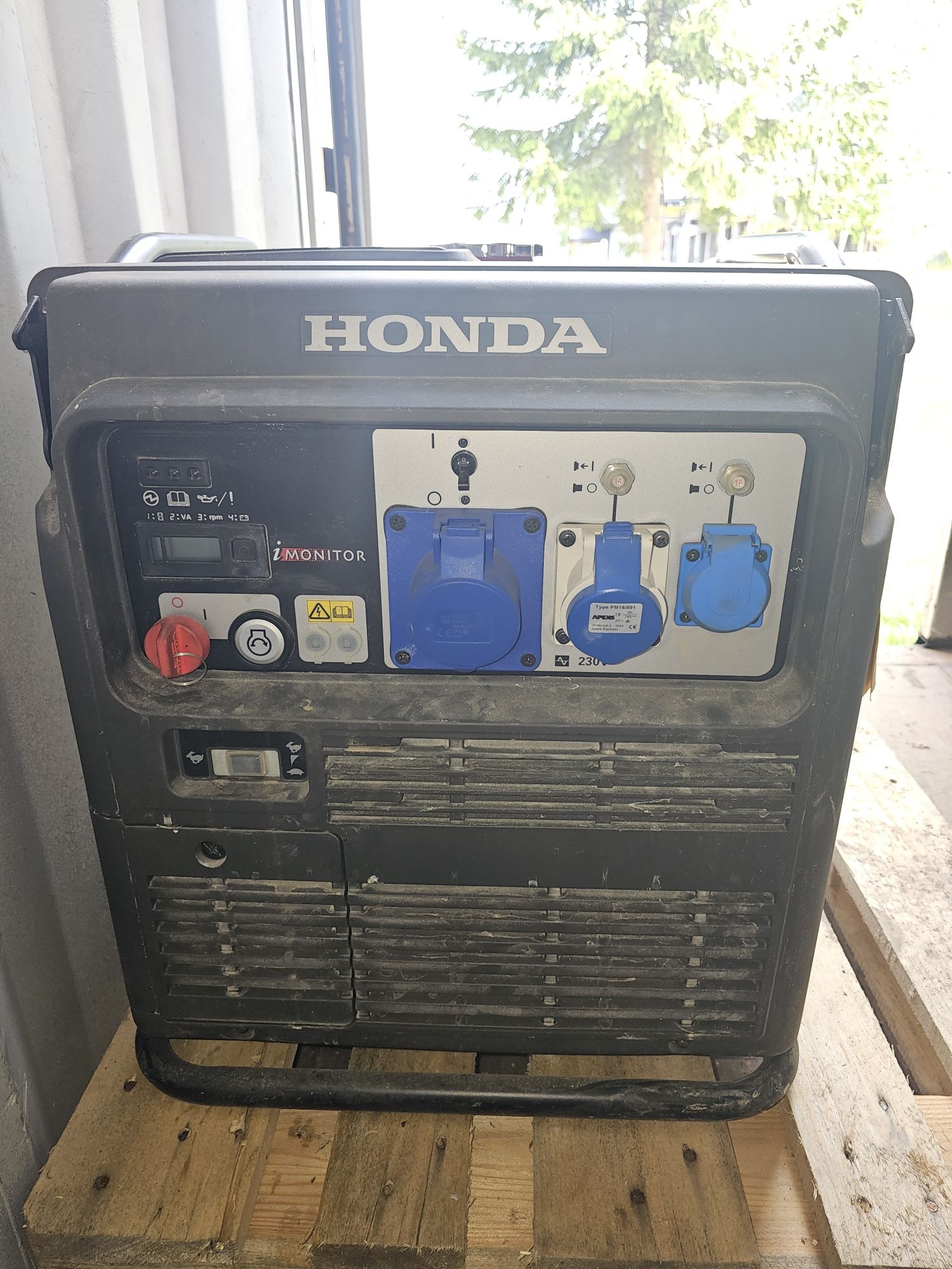 Agregat prądotwórczy Honda EU70IS 5,5 kW, 7kW max, 230V