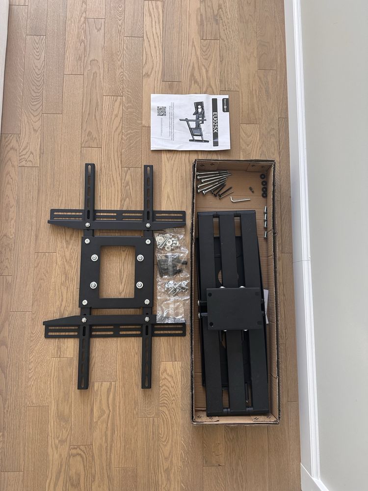Uchwyt Reinston EU025X od 55" do 100" Max 95kg