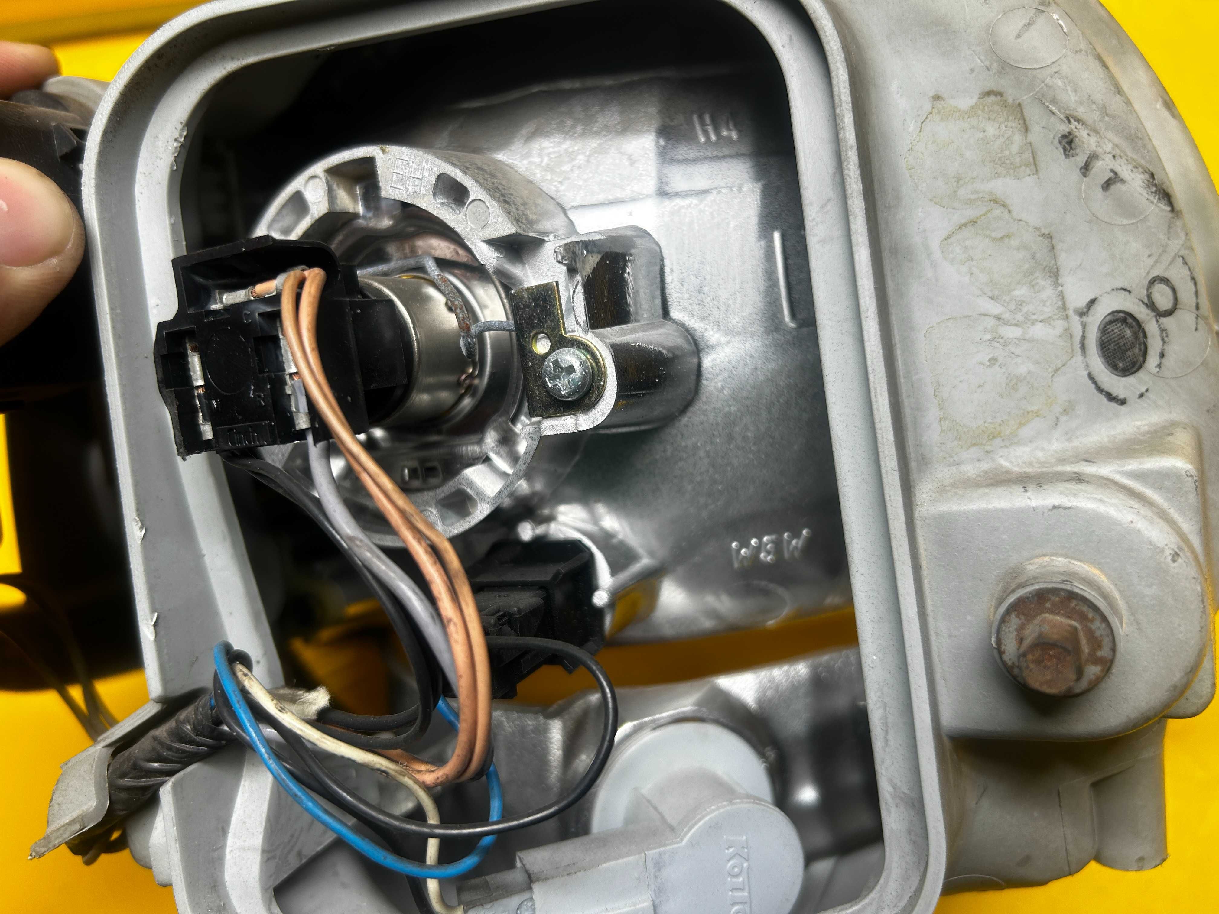 фара ліва Renault Twingo 1992-2007
