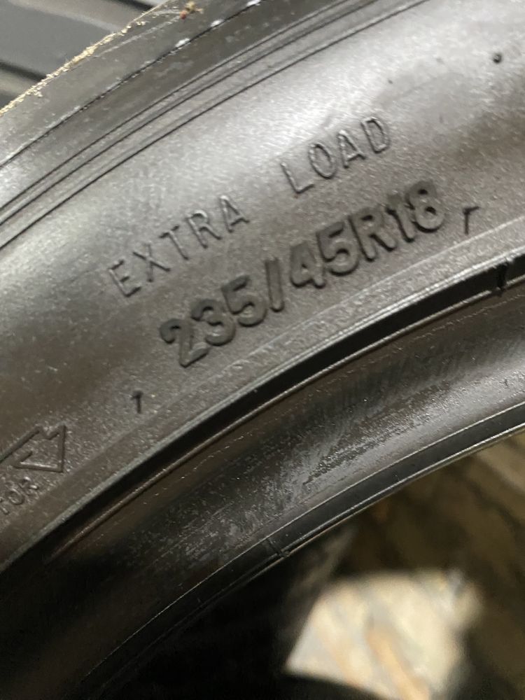 Шины 235/45 R18 летние пара Good/Year Eagle F1.