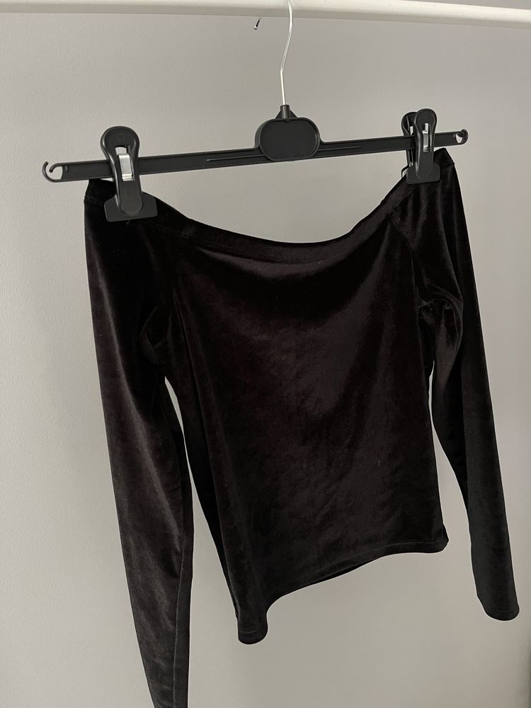 Czarna welurowa bluzka odkryte ramiona New look 152cm 158cm 12 13 lat