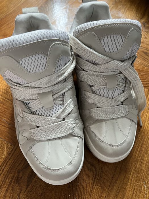 Кросівки Zara чоловічі біло сірі.