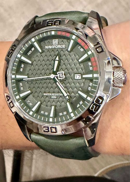 Часы кварцевые NAVIFORCE