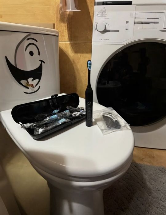 Szczoteczka soniczna DEEP CLEAN i skromniejszy odpowiednik. Opis.