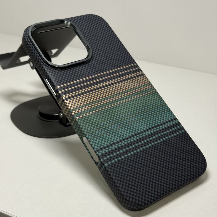 Каробоновый чехол на айфон 16 про макс MagSafe | Чохол айфон карбон