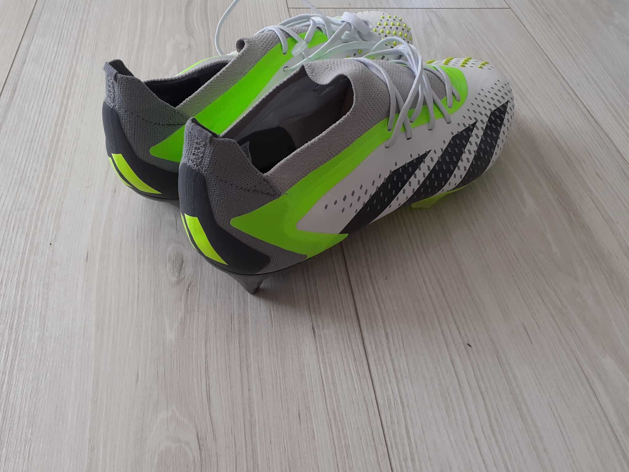 Profesjonalne buty piłkarskie korki Adidas Predator Accuracy.1 L SG 42