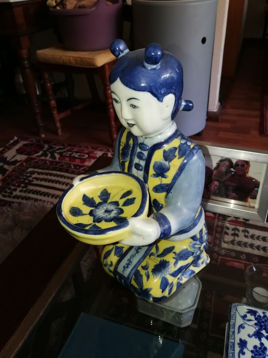 Figura de porcelana chinesa,