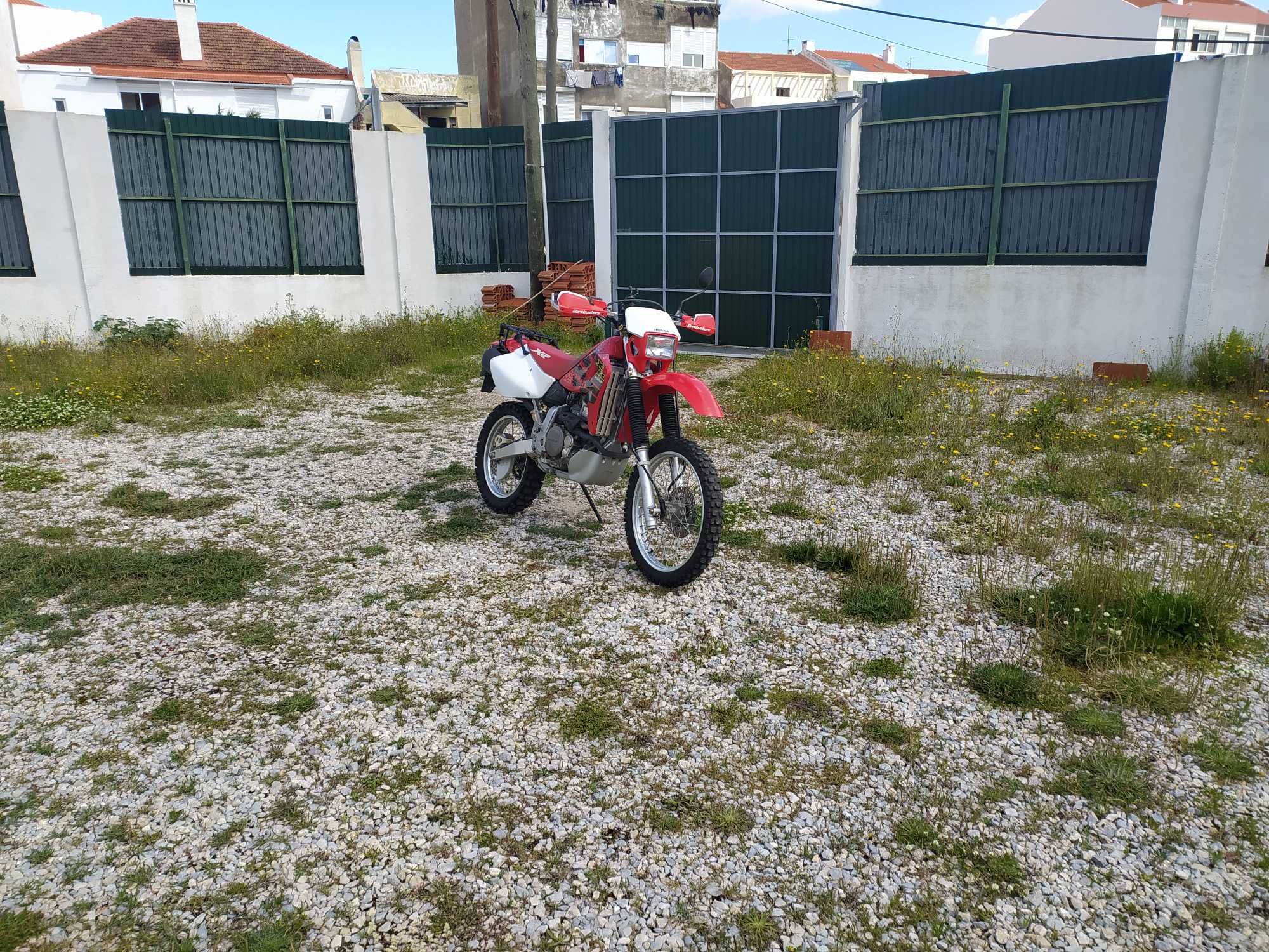 Honda XR650R original, Aventura