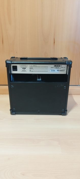 Amplificador Line 6 Spider IV 15W