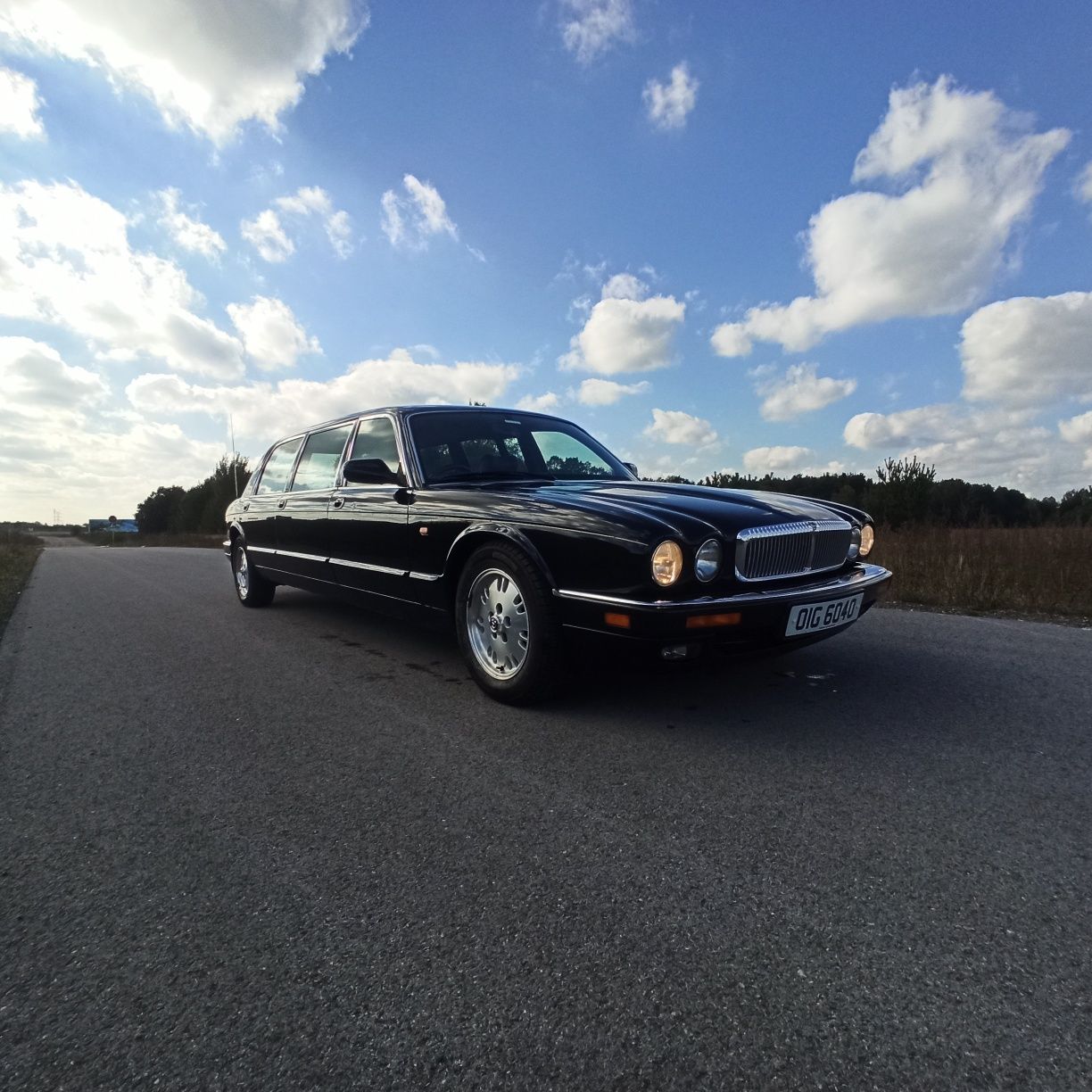 Daimler Jaguar 4.0 limuzyna