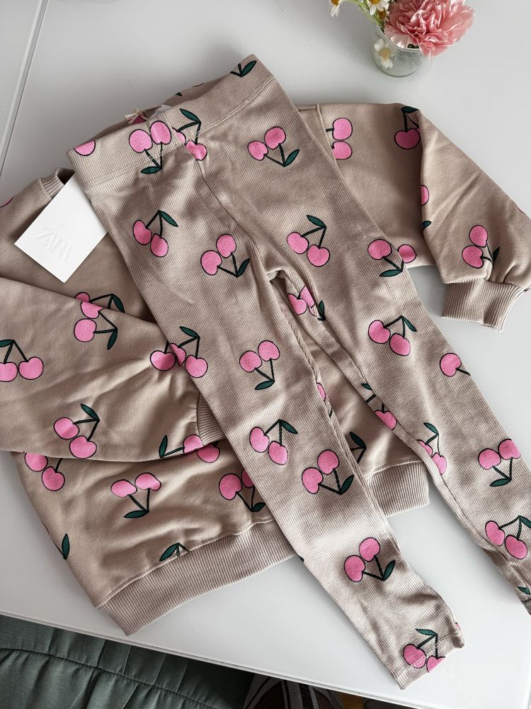 Костюм Zara для дівчинки