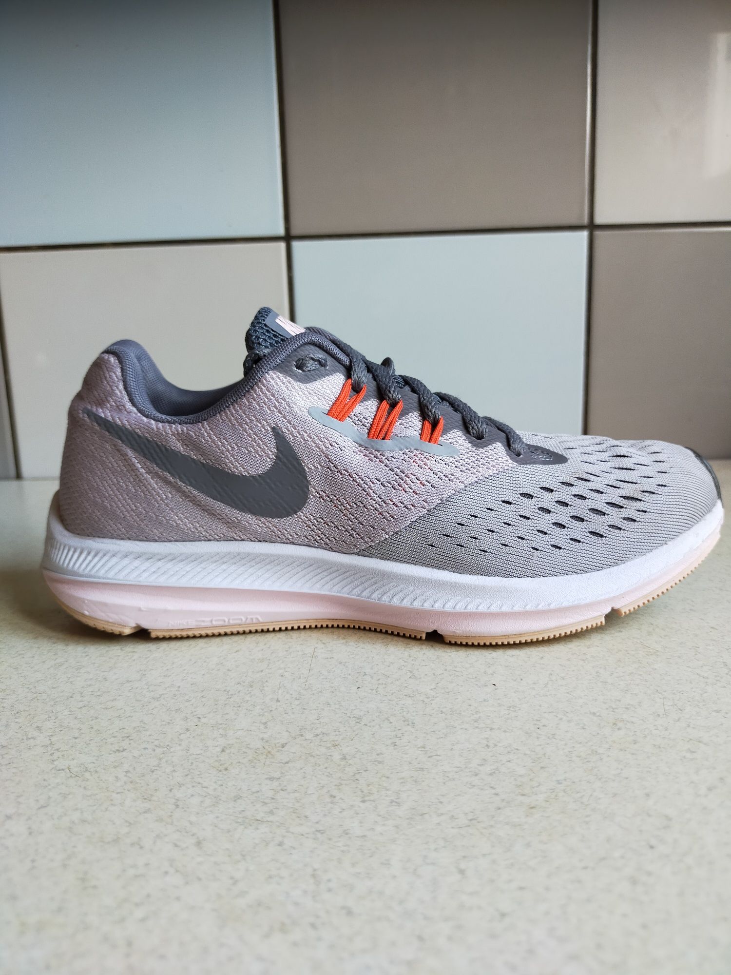 Nike Zoom Winflo 4 jak nowe 36