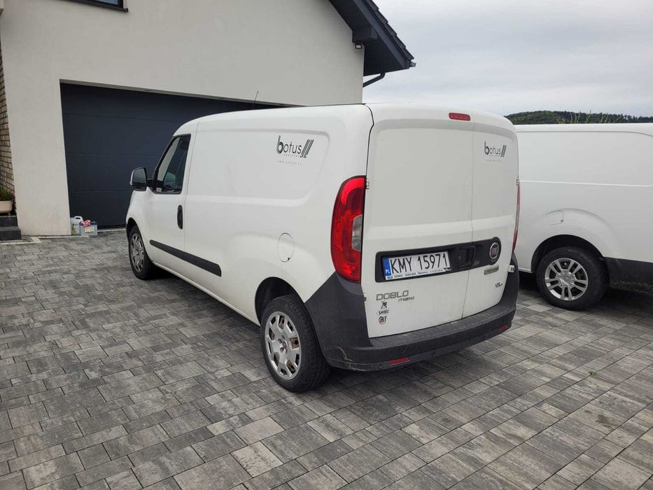 Fiat Doblo Cargo Maxi - 1,6 105km - 3 osobowy 2015r Long Dostawczy Bus