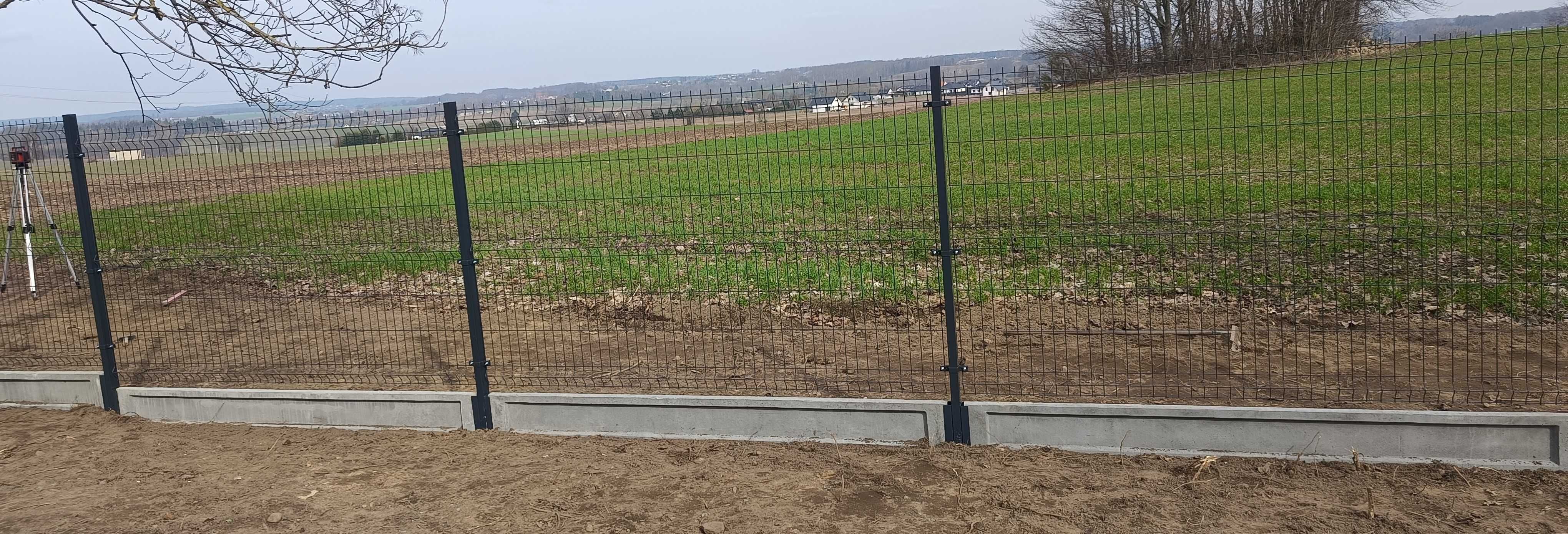Podmurówka grafitowa