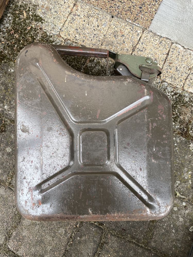 Kanister metalowy na paliwo benzynę olej 5L