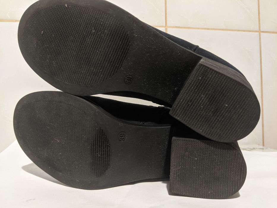 Осінні ботинки жіночі