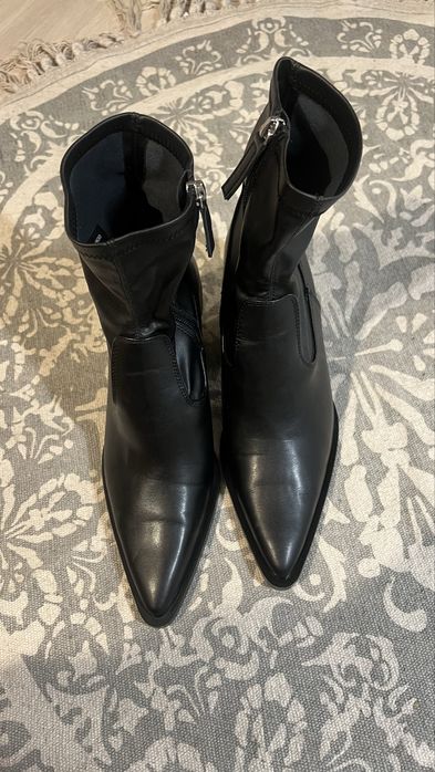 Казаки Zara 37 р.