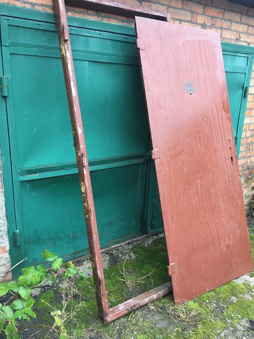 Двері металеві з швелера