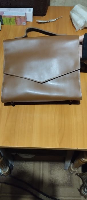 Кожаная сумка от L&E Studio