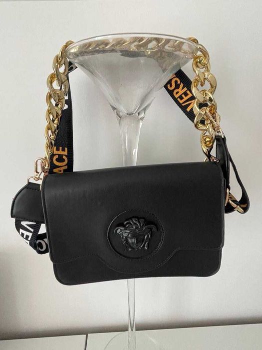 Sprzedam torebke przez ramie Versace