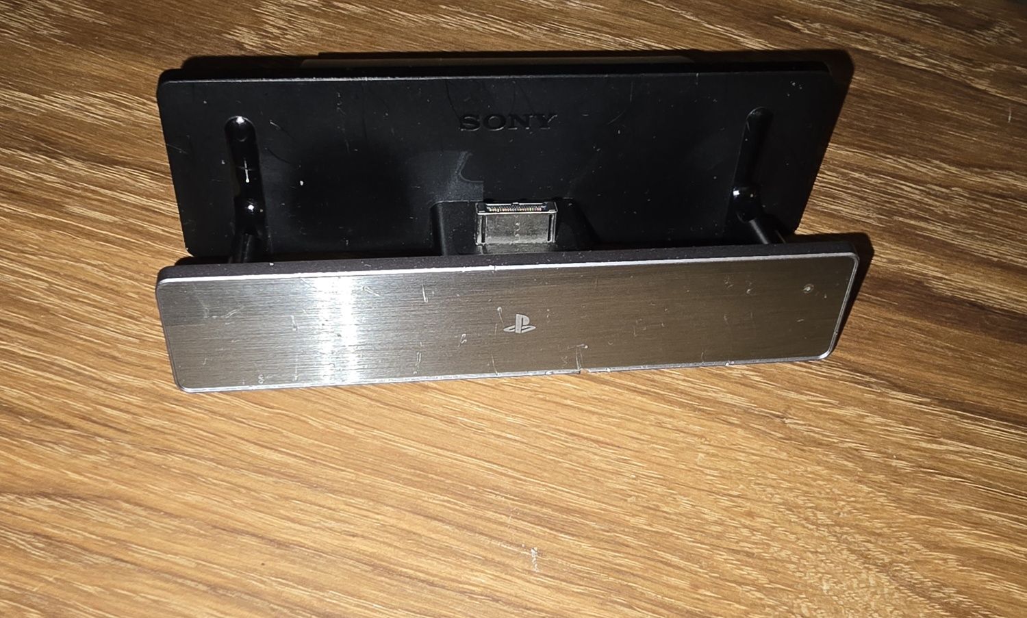 PlayStation Vita stacja dokująca PCH-ZCL1J  + zasilacz i oryginalny ka