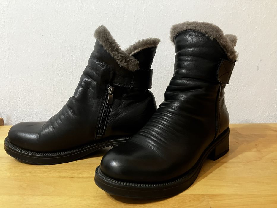 Жіночі чоботи 39 р.