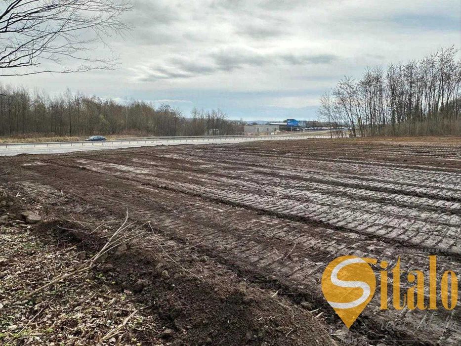 Продаж земельної ділянки під комерцію, с. Деревач