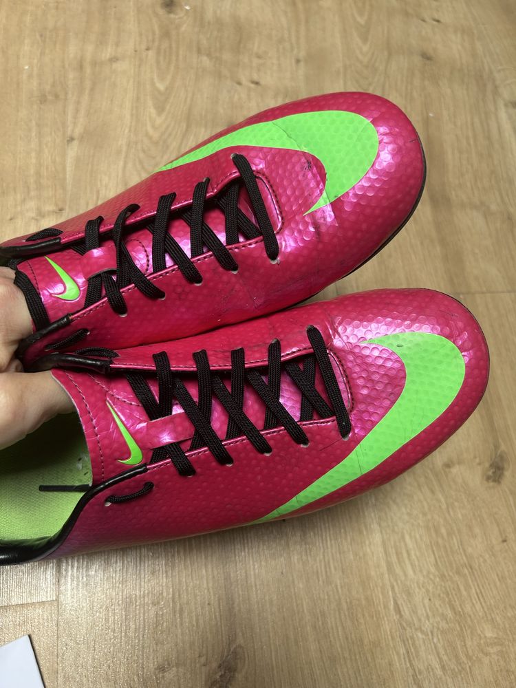 Buty piłkarskie korki Nike Mercurial r 41