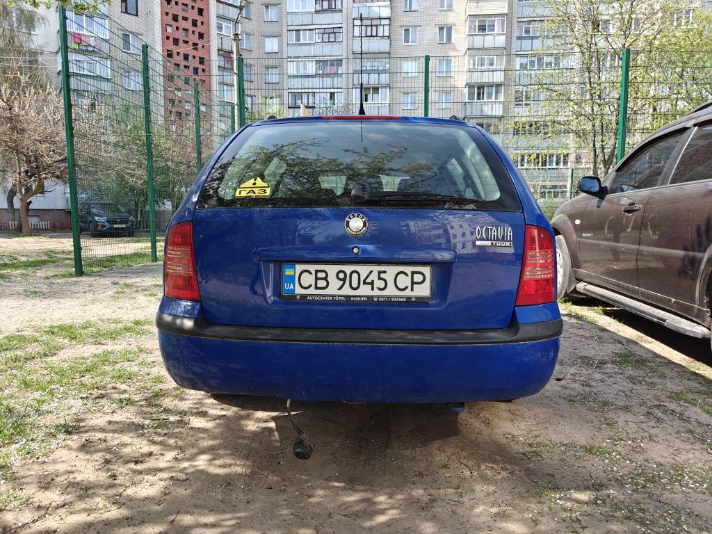 Продаю Skoda Octavia Tour 2006 року