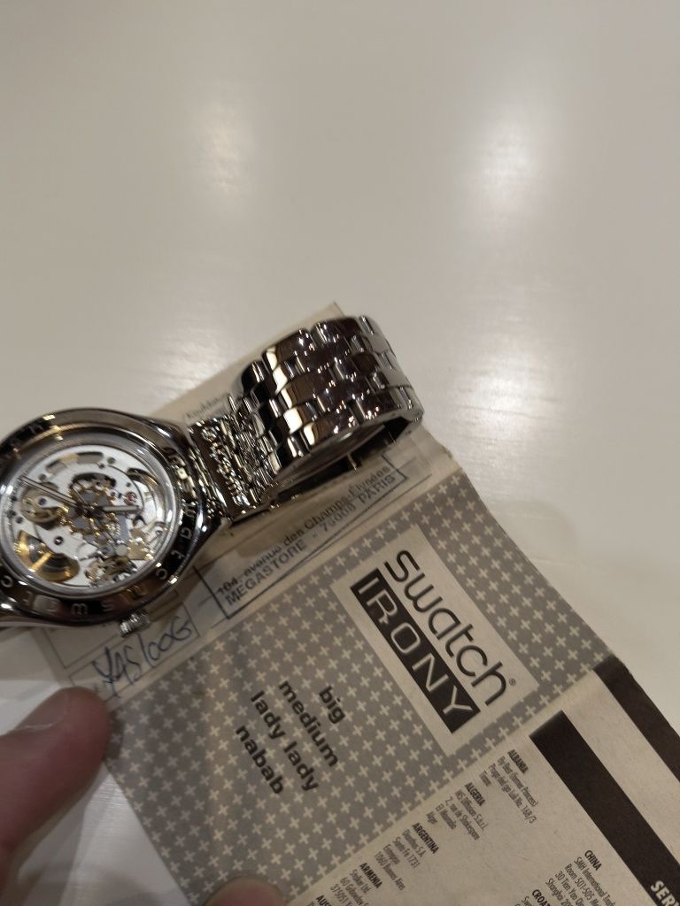 Годинник Swatch Швейцарія