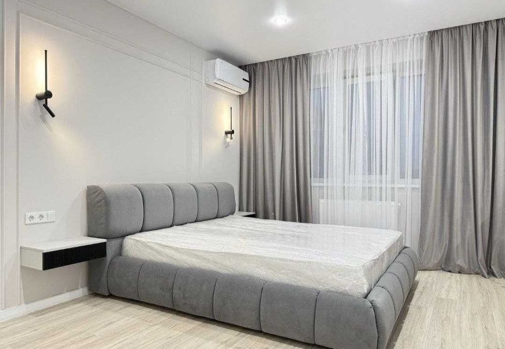 1-кімнатна 47кв.м. ,,На Щасливому " Кухня-Студія +Велика кімната!