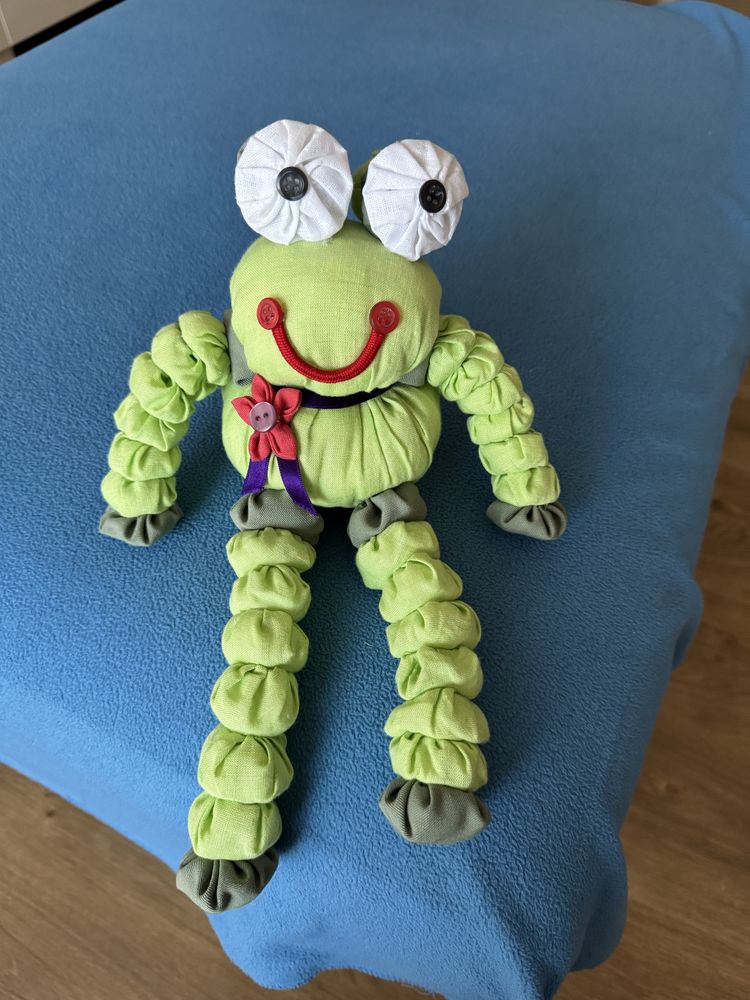 Rã de fuxico artesanal