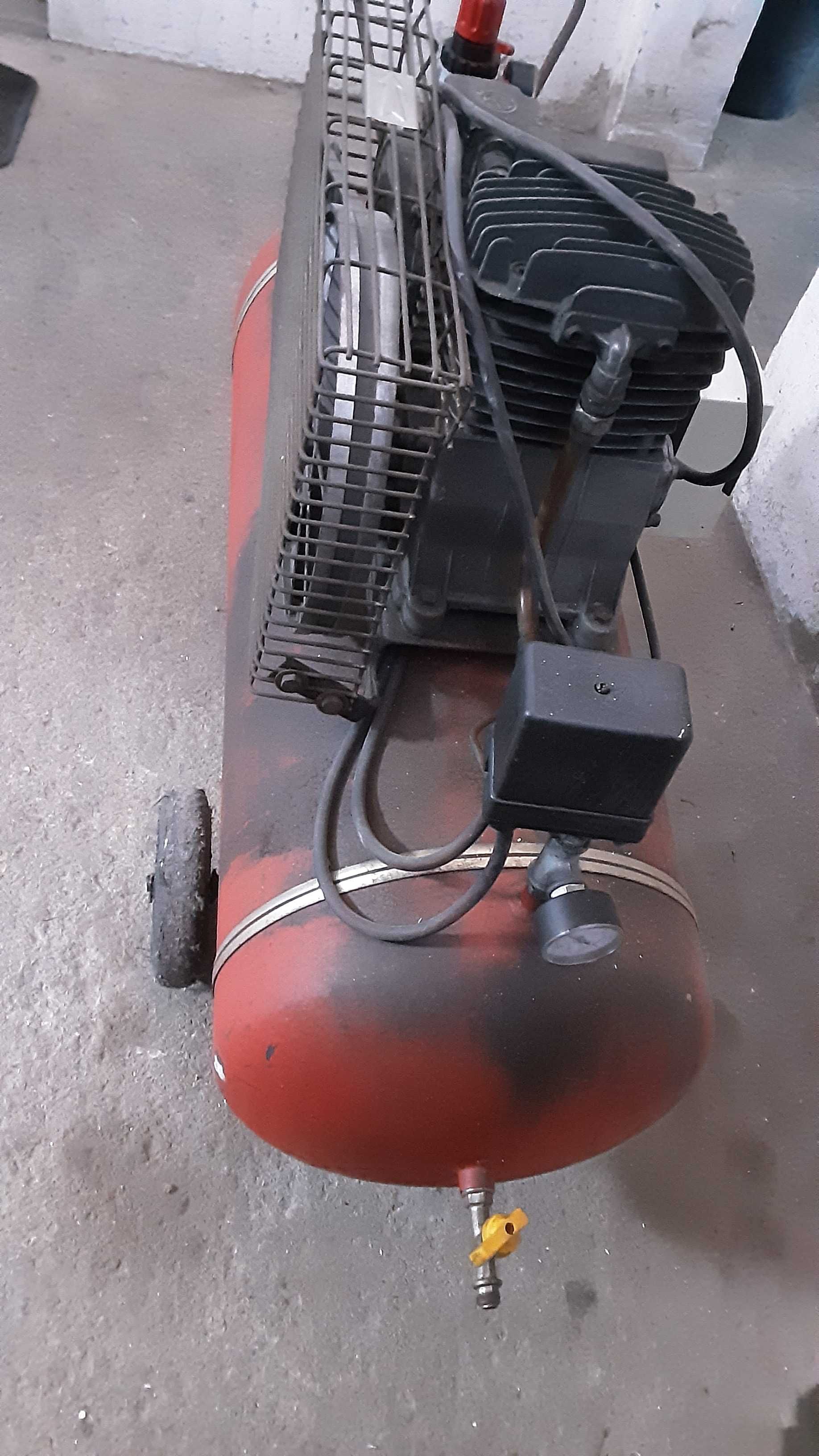 Compressor Dissol 100 litros motor trifásico