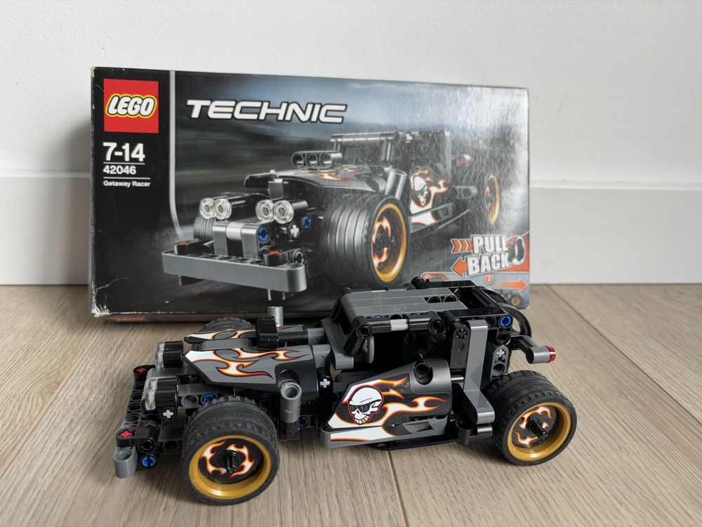 Lego technic wyscigówka zbiegów (42046)