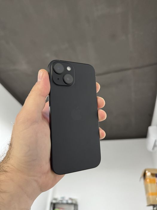 Apple iphone 15 128 gb айфон 15 як новий