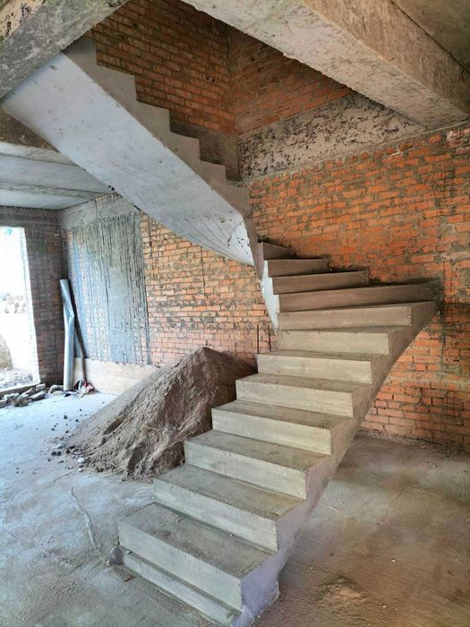 Бетонні сходи / Бетонные ЛЕСТНИЦЫ КИЕВ и ОБЛАСТЬ Изготовление под ключ