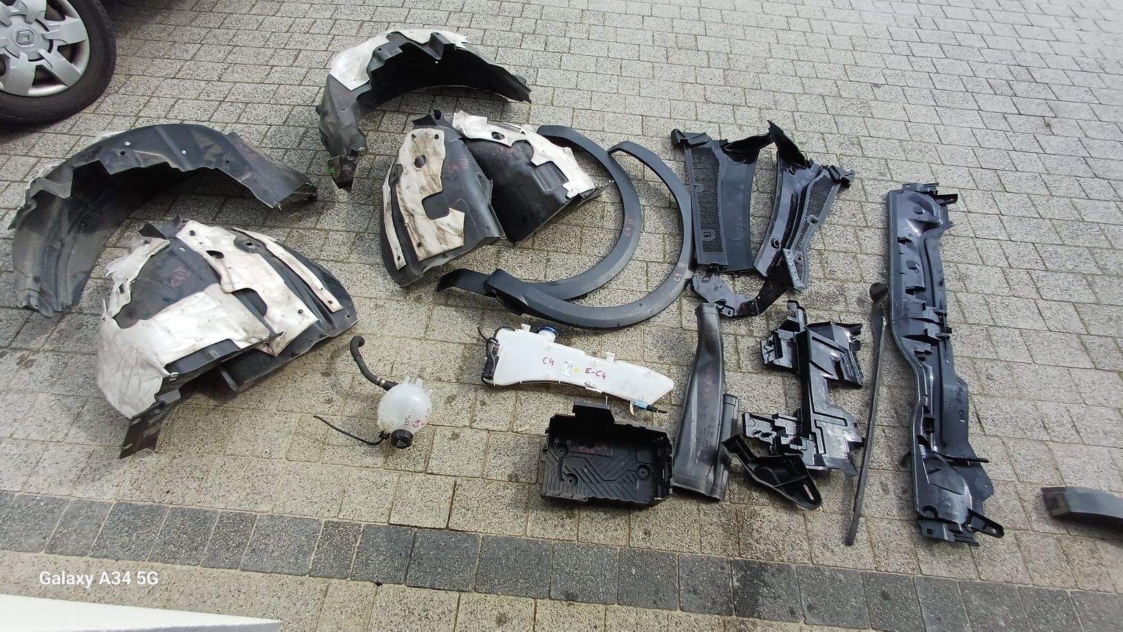 Nadkole przednie citroen C4  E-C4