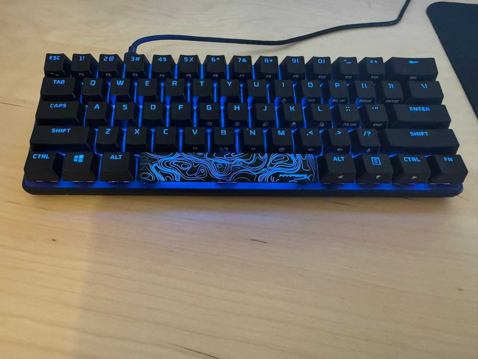 Teclado HYPERX Alloy Origins 60 Mecânico